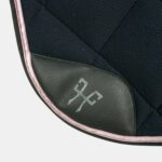 Horse pilot - Tapis De Selle Aerotechnique Bleu marine Rose – Image 2